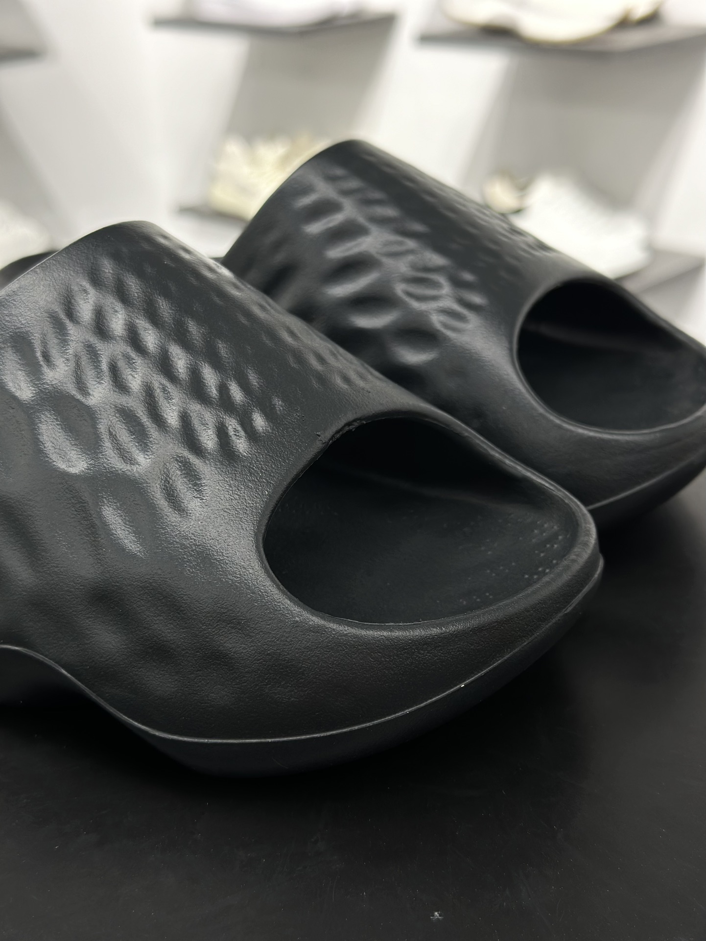 100 New Balance NB Fresh Foam MRSHN Slide ”Cream” 耐磨 一字拖鞋 SUFHUPK3