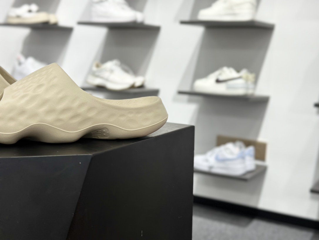 100 New Balance NB Fresh Foam MRSHN Slide ”Cream” 耐磨 一字拖鞋 SUFHUPS3