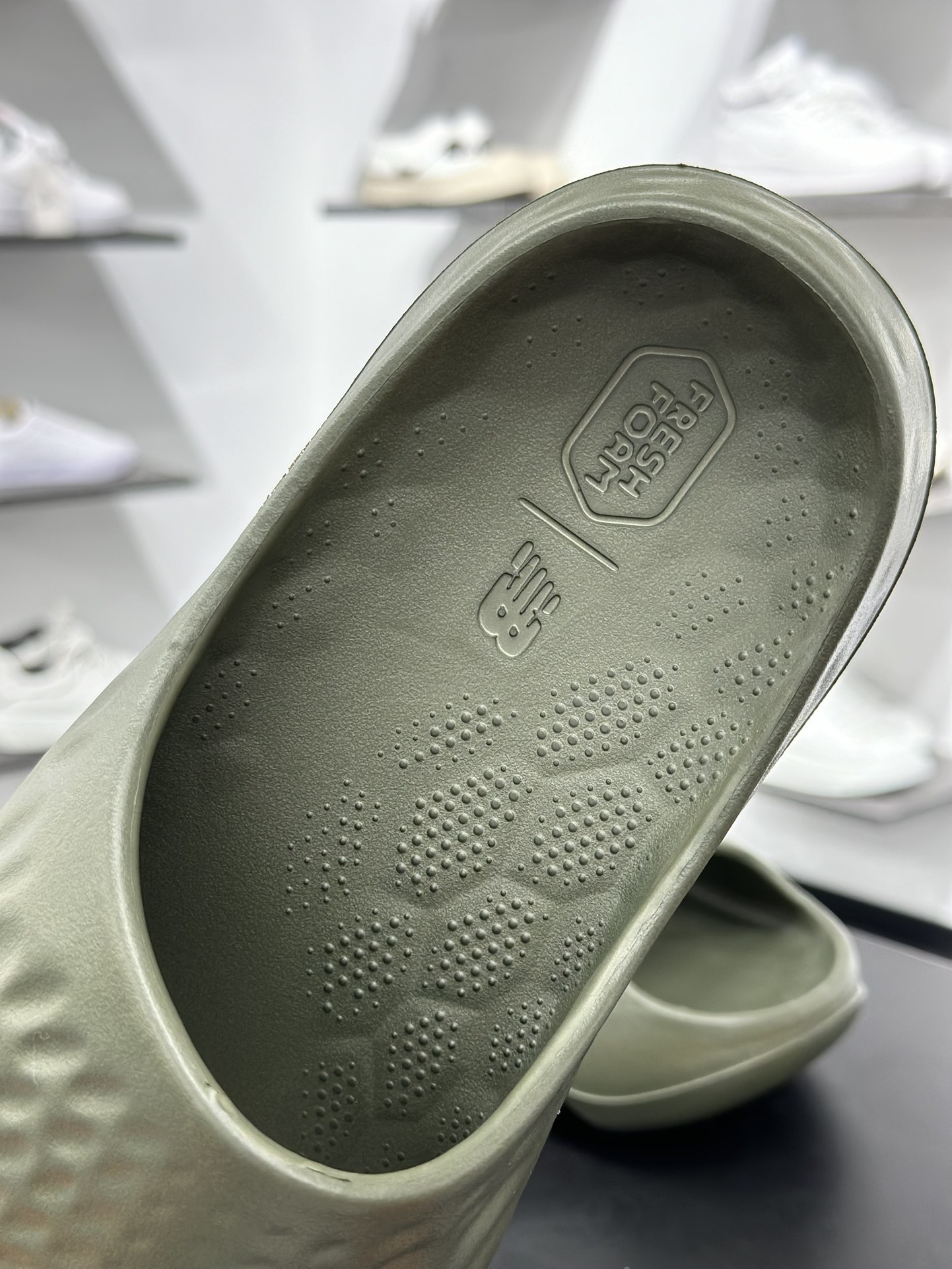 100 New Balance NB Fresh Foam MRSHN Slide ”Cream” 耐磨 一字拖鞋 SUFHUPL3