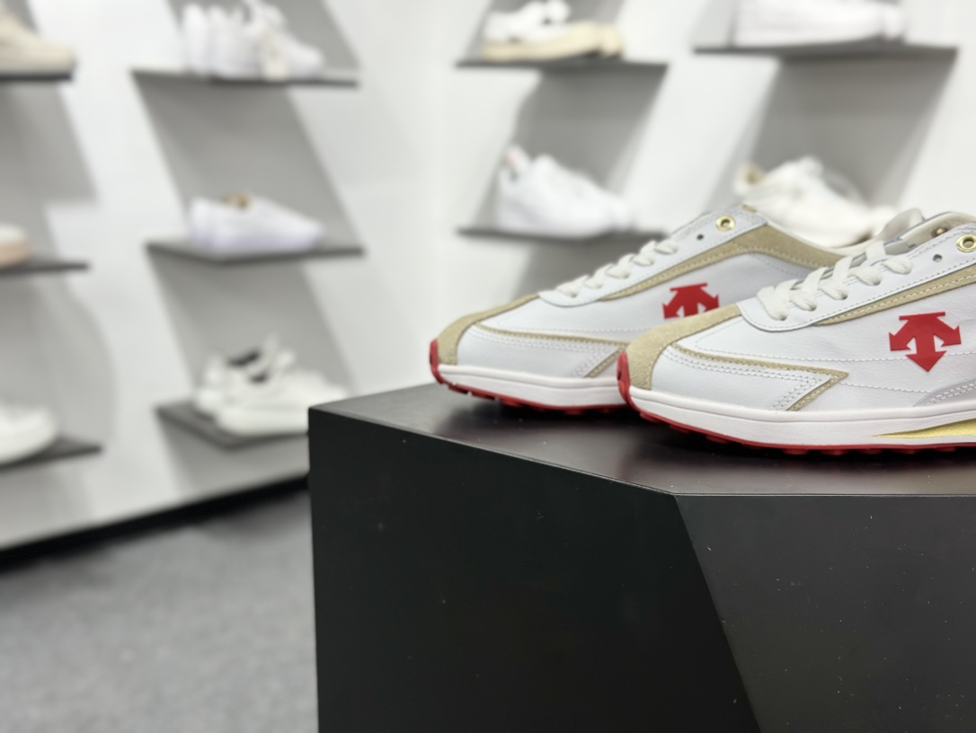 200 迪桑特/Descente Sport Style Chron Racer 时间节奏赛车慢跑鞋