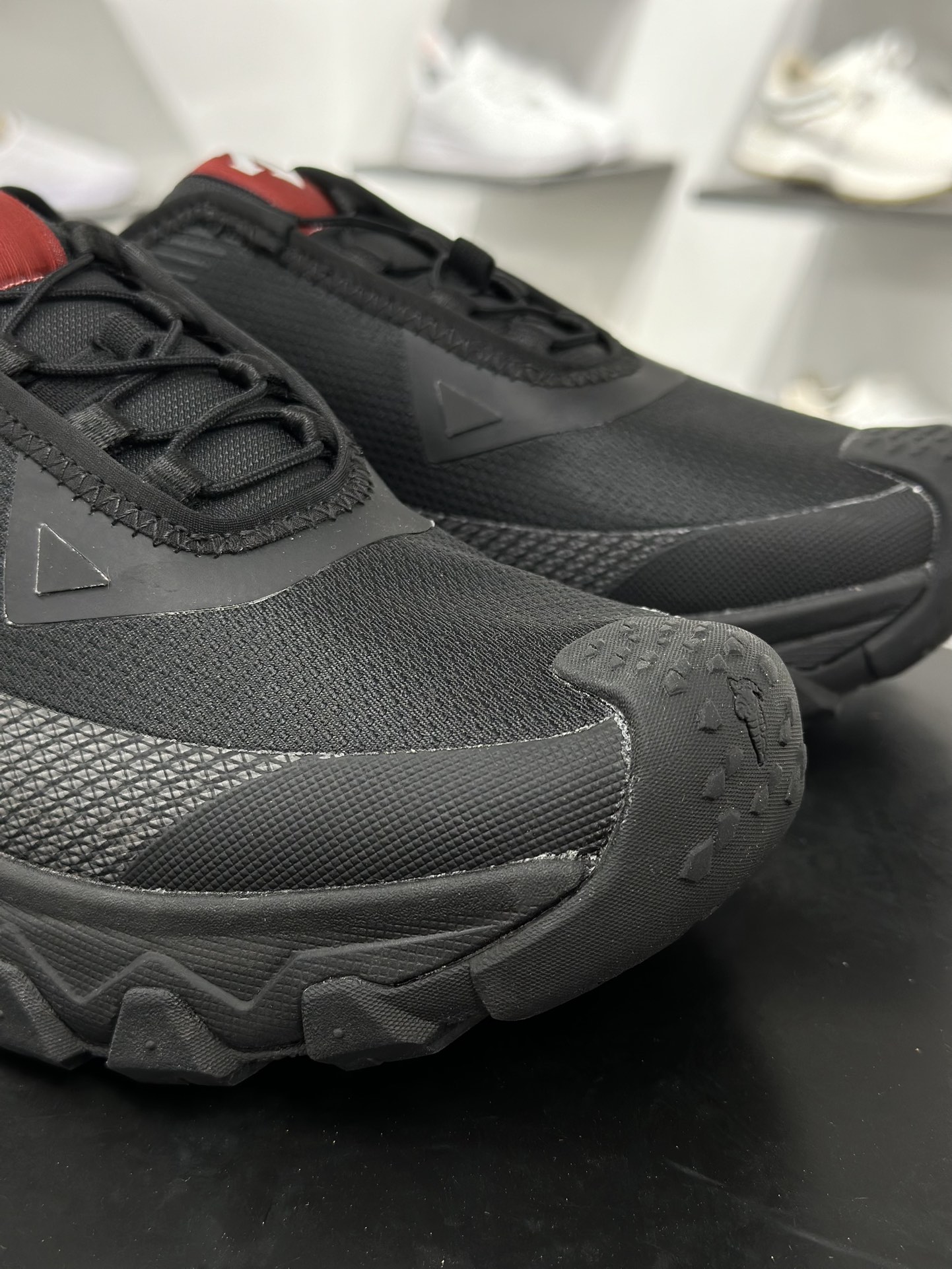 240 迪桑特DESCENTE SKI STYLE系列 SNOW RIDE 潮流运动 防滑耐磨低帮 登山鞋 D5131SSN51