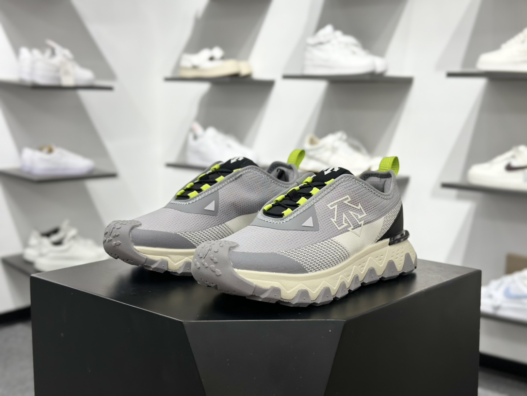 240 迪桑特DESCENTE SKI STYLE系列 SNOW RIDE 潮流运动 防滑耐磨低帮 登山鞋 D5131SSN51-GY