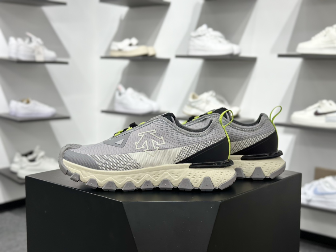 240 迪桑特DESCENTE SKI STYLE系列 SNOW RIDE 潮流运动 防滑耐磨低帮 登山鞋 D5131SSN51-GY