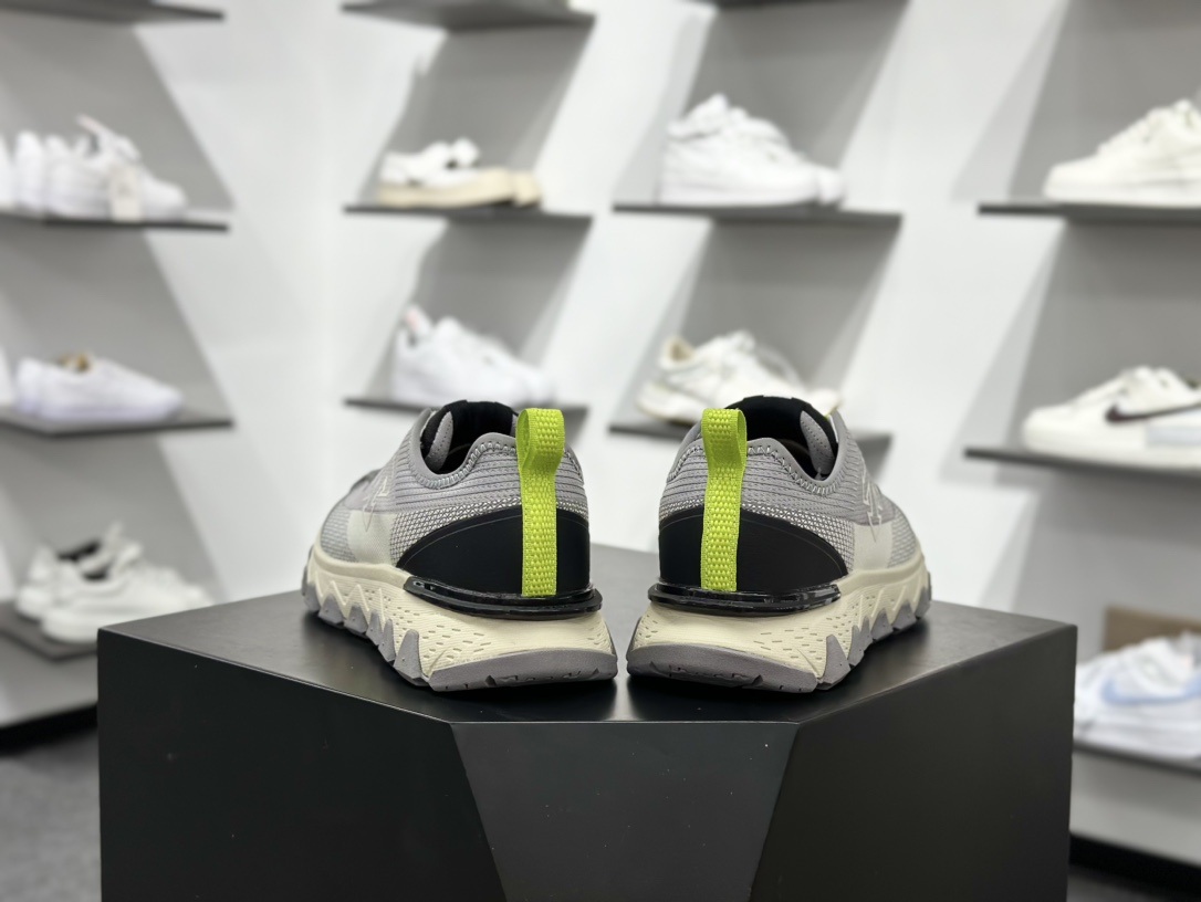 240 迪桑特DESCENTE SKI STYLE系列 SNOW RIDE 潮流运动 防滑耐磨低帮 登山鞋 D5131SSN51-GY