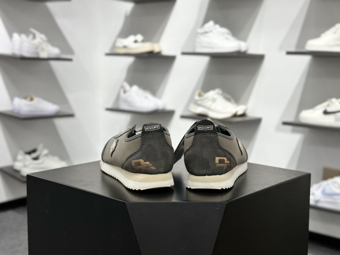 180 DESCENTE CHRON LTR 迪桑特皮面系带舒适百搭防滑耐磨低帮生活休闲鞋