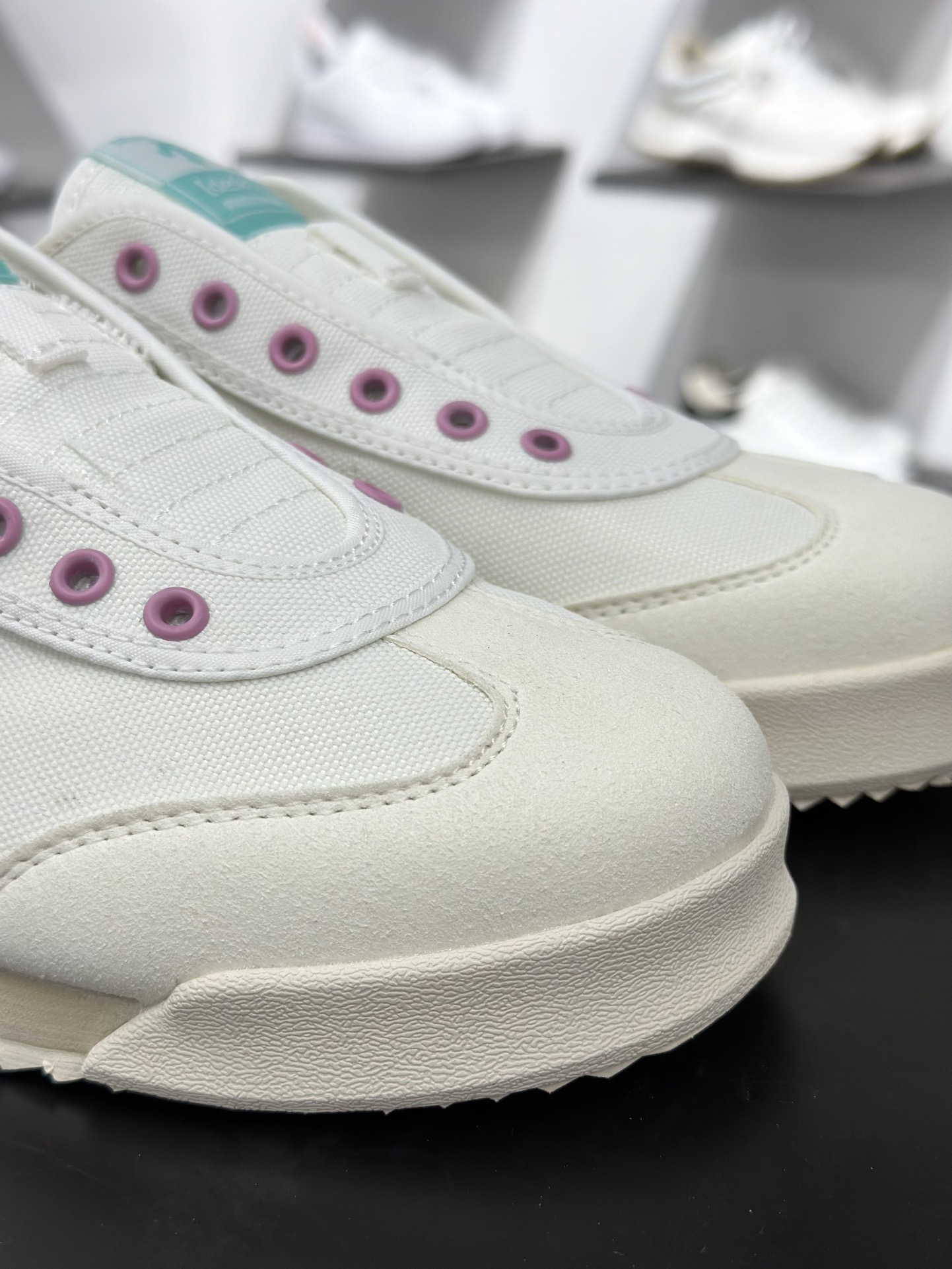 160 迪桑特/Descente Chron Tempo Slip-On 时间节奏系列复古经典百搭一脚蹬松紧带休闲帆布慢跑鞋