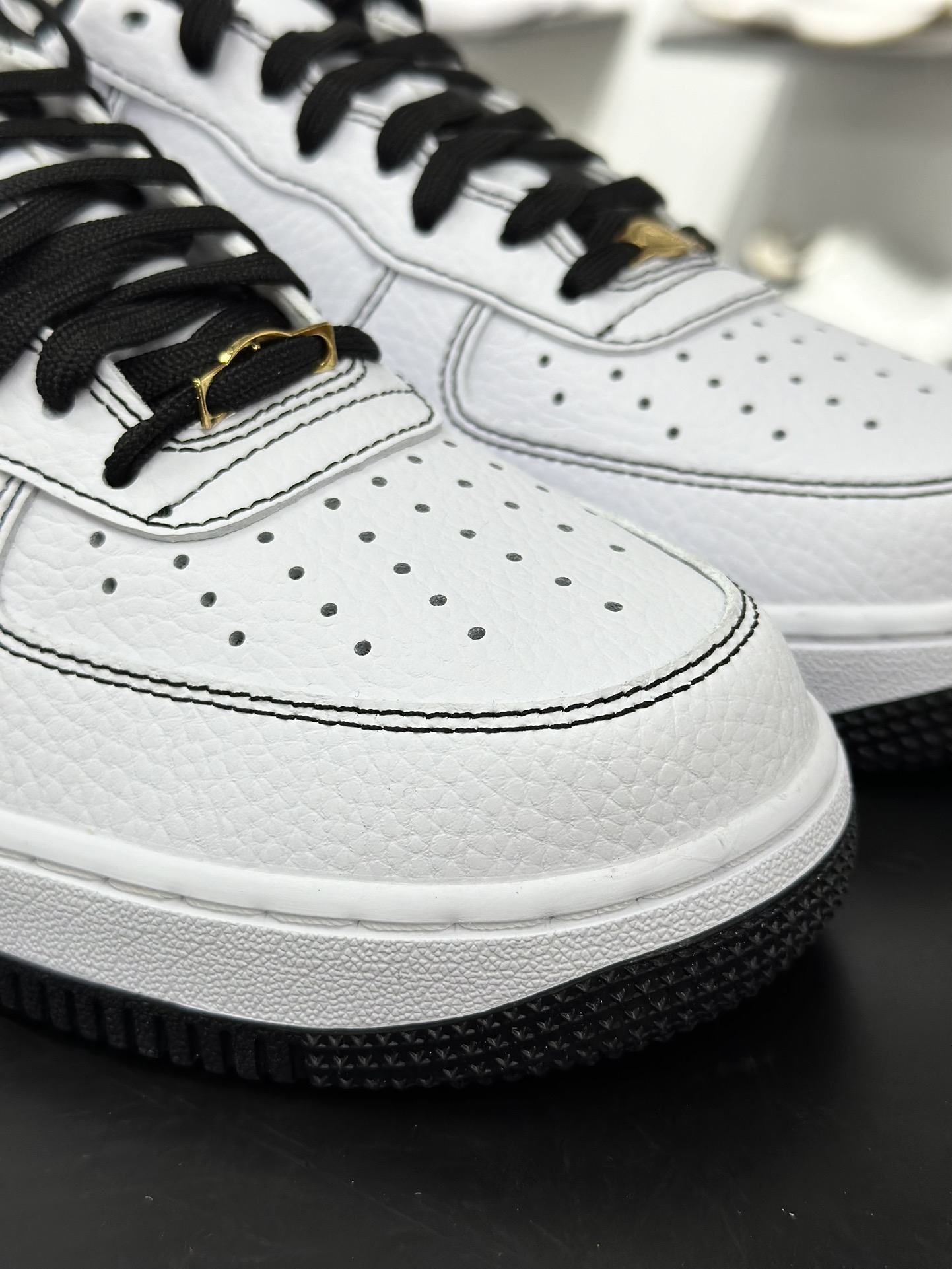 200 Nike Air Force 1 Low 07 白黑小勾 IB6543-101