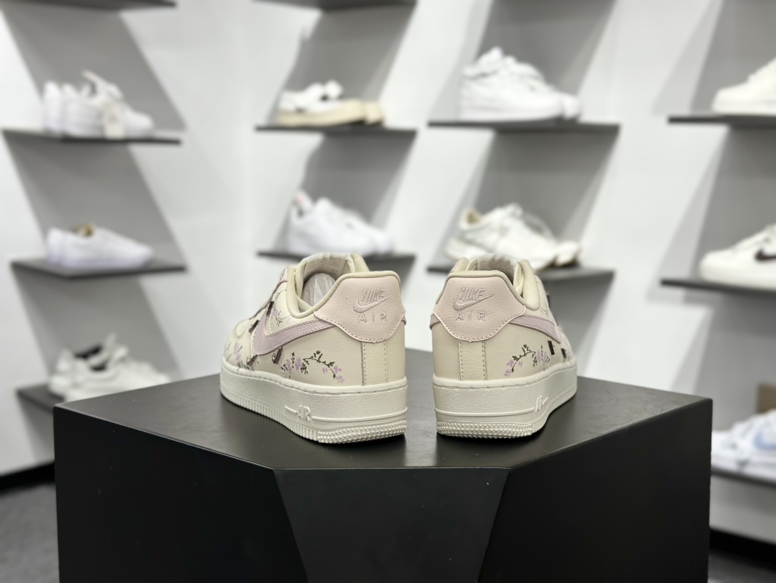 260 Nike Air Force 1 Low 浅粉樱花 FV8110-182