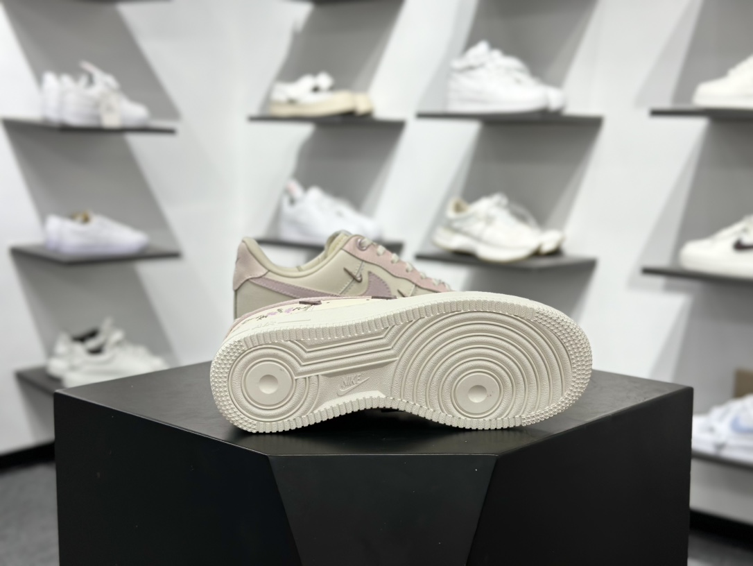 260 Nike Air Force 1 Low 浅粉樱花 FV8110-182
