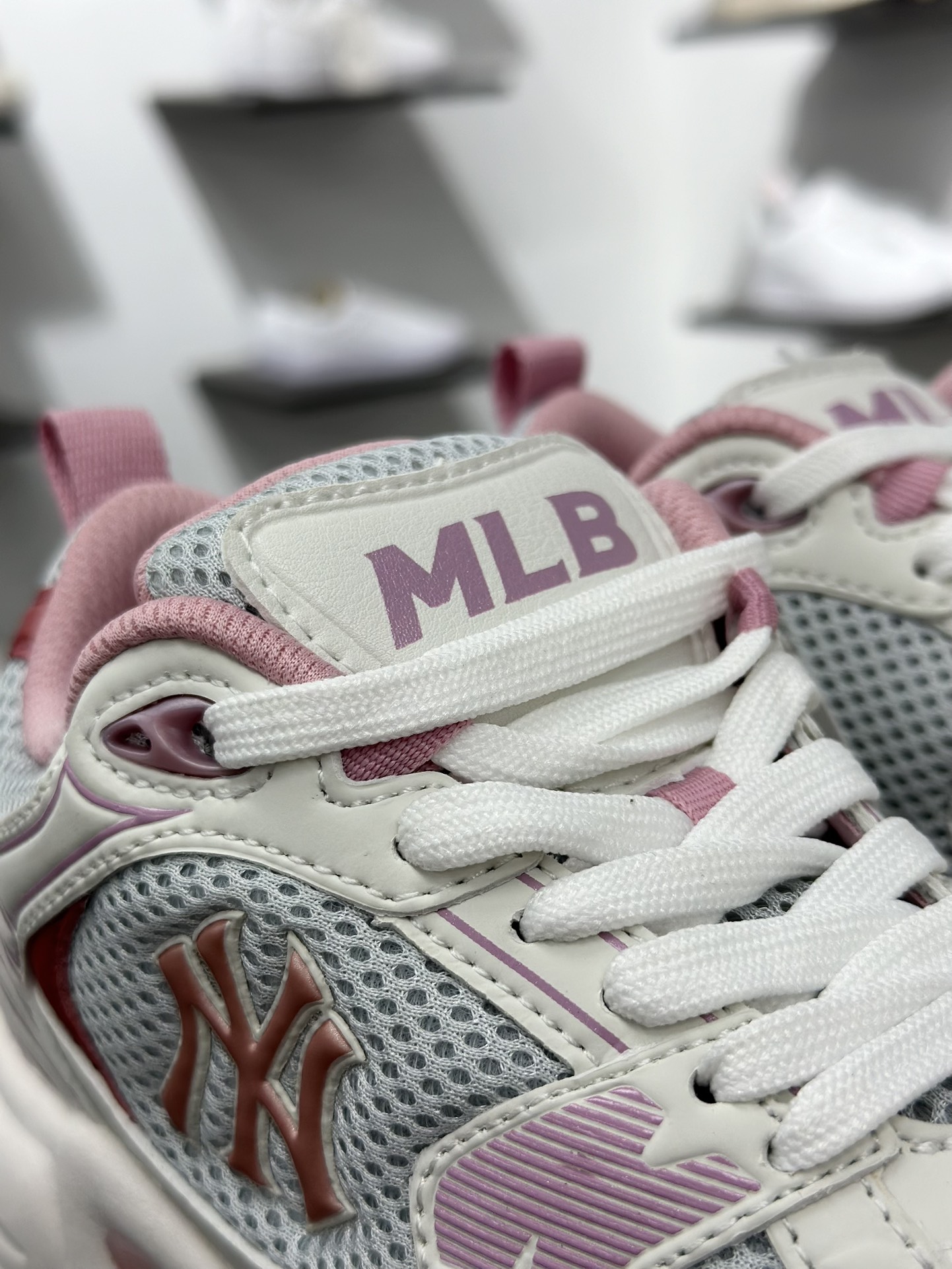 200 NY美国榄球洋基队 x MLB Chunky Runner Basic 厚底老爹厚底休闲运动慢跑鞋 3ASHW045N