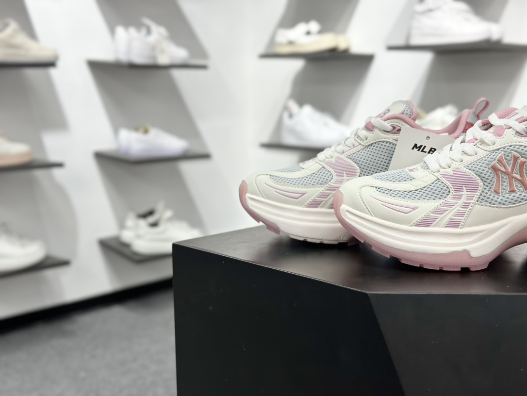 200 NY美国榄球洋基队 x MLB Chunky Runner Basic 厚底老爹厚底休闲运动慢跑鞋 3ASHW045N