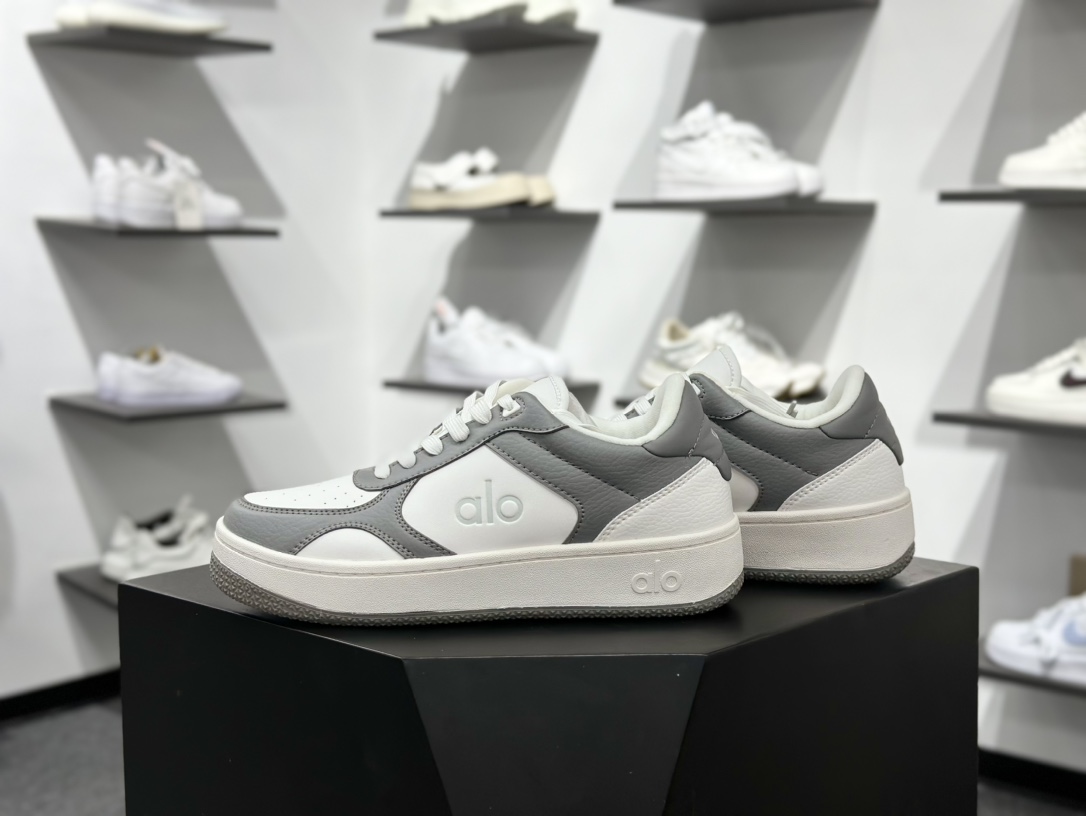 220 Alo yoga 易梦玲 Jisoo智秀