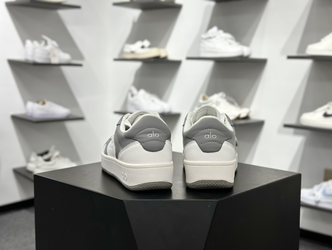 220 Alo yoga 易梦玲 Jisoo智秀