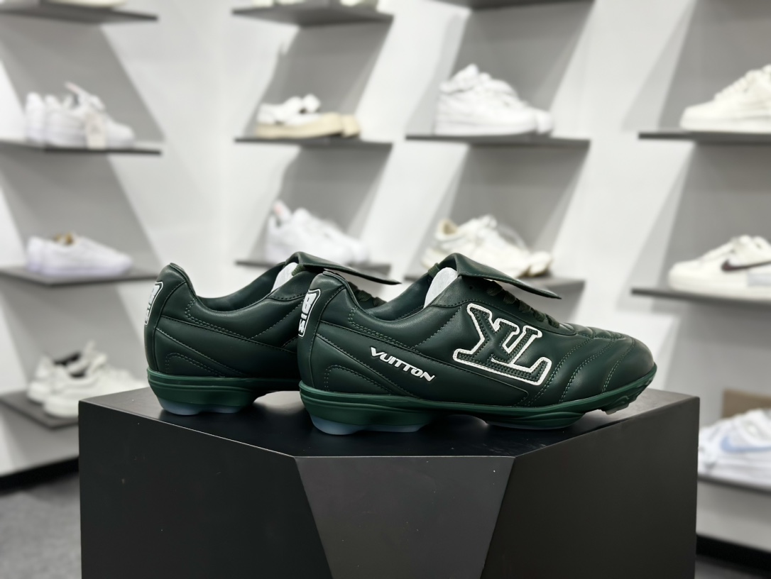 360 Louis Vuttion LV 路易威登情侣款运动鞋 足球鞋 1AHDPT-Chinese UA Cheap High Quatity Brand Clothes Bags handbags Sneakers wholesale wholesaler seller from China Factory suppliers Fashion Clothing Shoes best Quality Beautiful Price 360 Louis Vuttion LV 路易威登情侣款运动鞋 足球鞋 1AHDPT