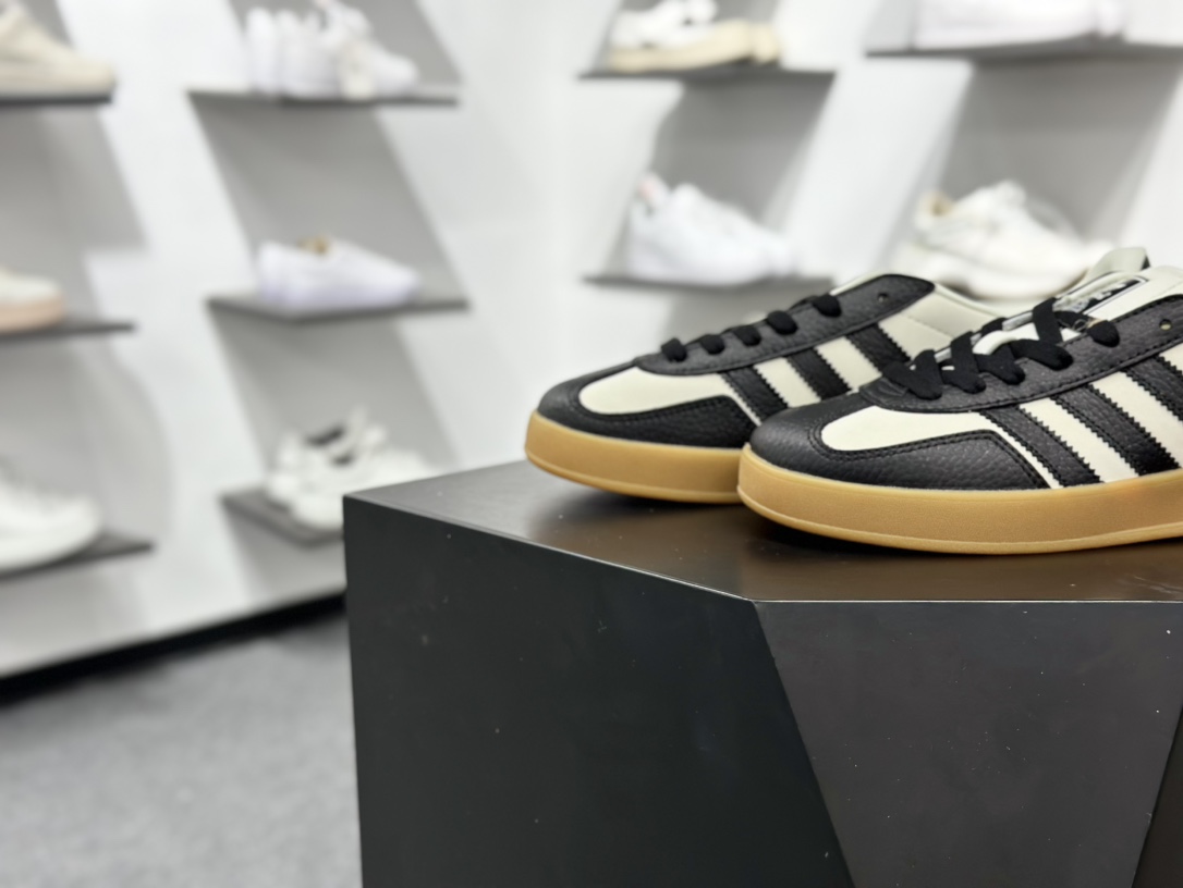 220 Adidas Samba OG DIY联名 复古桑巴板鞋 SC9207-722-Chinese UA Cheap High Quatity Brand Clothes Bags handbags Sneakers wholesale wholesaler seller from China Factory suppliers Fashion Clothing Shoes best Quality Beautiful Price 220 Adidas Samba OG DIY联名 复古桑巴板鞋 SC9207-722