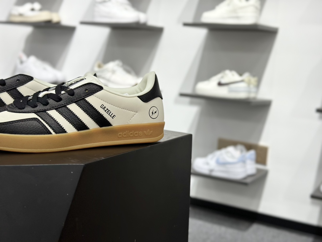 220 Adidas Samba OG DIY联名 复古桑巴板鞋 SC9207-722-Chinese UA Cheap High Quatity Brand Clothes Bags handbags Sneakers wholesale wholesaler seller from China Factory suppliers Fashion Clothing Shoes best Quality Beautiful Price 220 Adidas Samba OG DIY联名 复古桑巴板鞋 SC9207-722