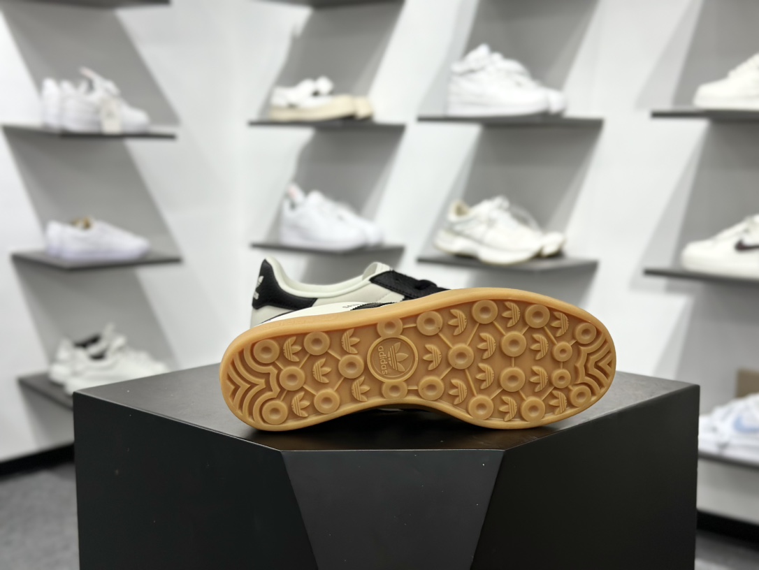 220 Adidas Samba OG DIY联名 复古桑巴板鞋 SC9207-722-Chinese UA Cheap High Quatity Brand Clothes Bags handbags Sneakers wholesale wholesaler seller from China Factory suppliers Fashion Clothing Shoes best Quality Beautiful Price 220 Adidas Samba OG DIY联名 复古桑巴板鞋 SC9207-722