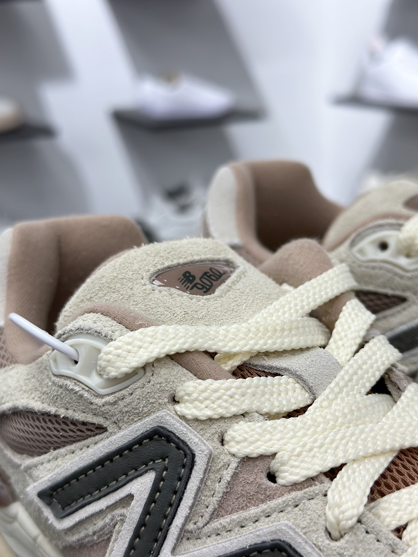 240 New Balance NB9060系列 复古休闲运动慢跑鞋 U9060CWF