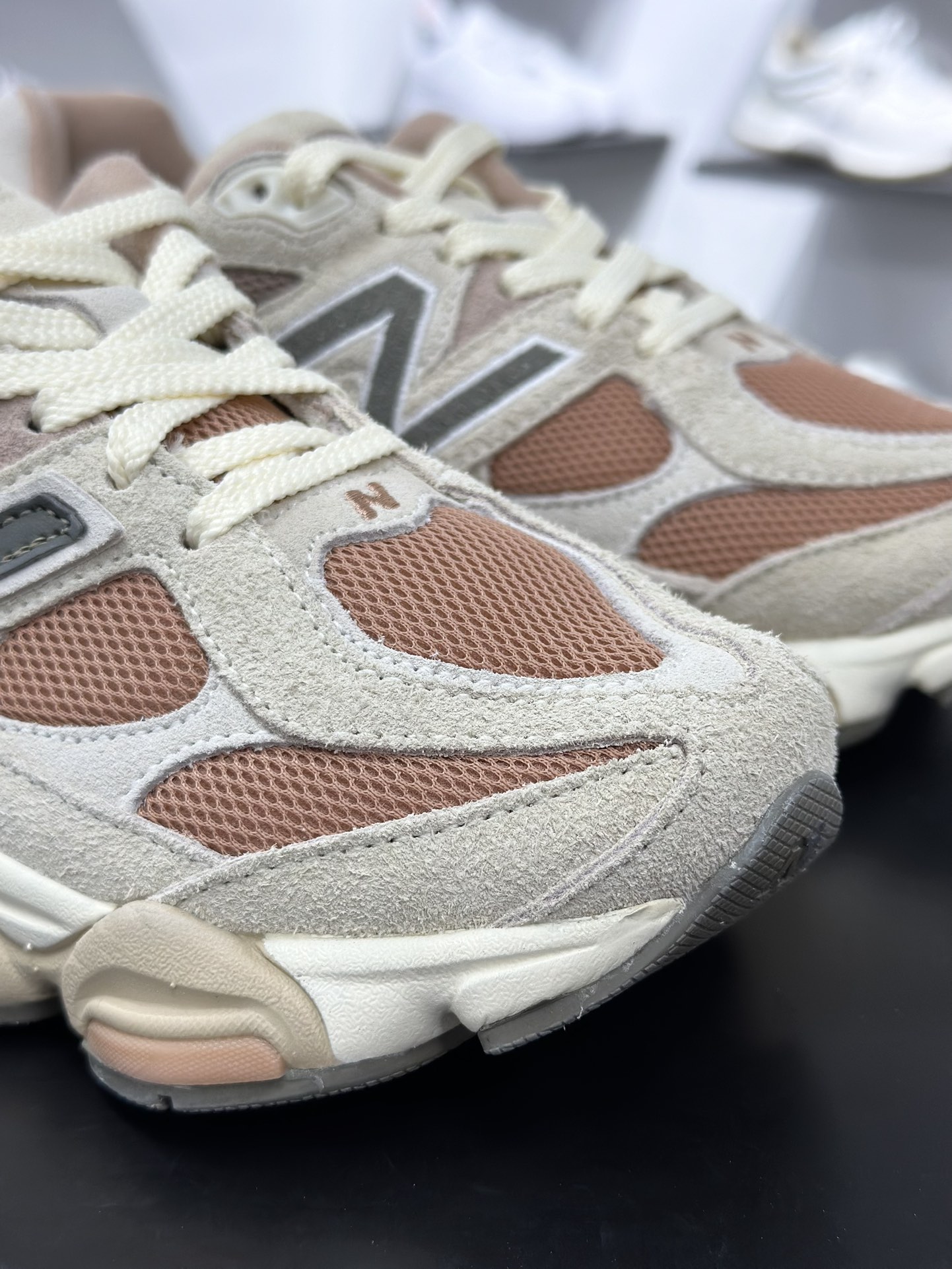 240 New Balance NB9060系列 复古休闲运动慢跑鞋 U9060CWF
