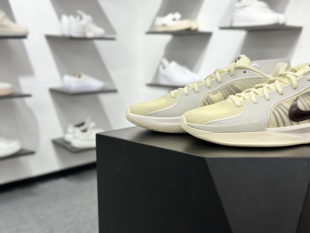 290 NK Sabrina 2 萨布丽娜2代 签名减震防滑低帮篮球鞋 FZ1517-102-Chinese UA Cheap High Quatity Brand Clothes Bags handbags Sneakers wholesale wholesaler seller from China Factory suppliers Fashion Clothing Shoes best Quality Beautiful Price 290 NK Sabrina 2 萨布丽娜2代 签名减震防滑低帮篮球鞋 FZ1517-102