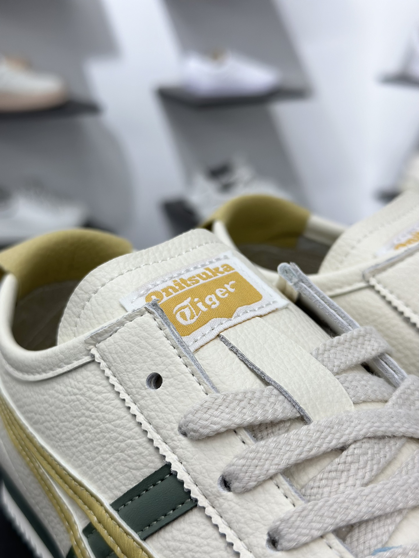 140 Asics鬼冢虎 MEXICO 66 做工精赞 1183A201-120-Chinese UA Cheap High Quatity Brand Clothes Bags handbags Sneakers wholesale wholesaler seller from China Factory suppliers Fashion Clothing Shoes best Quality Beautiful Price 140 Asics鬼冢虎 MEXICO 66 做工精赞 1183A201-120