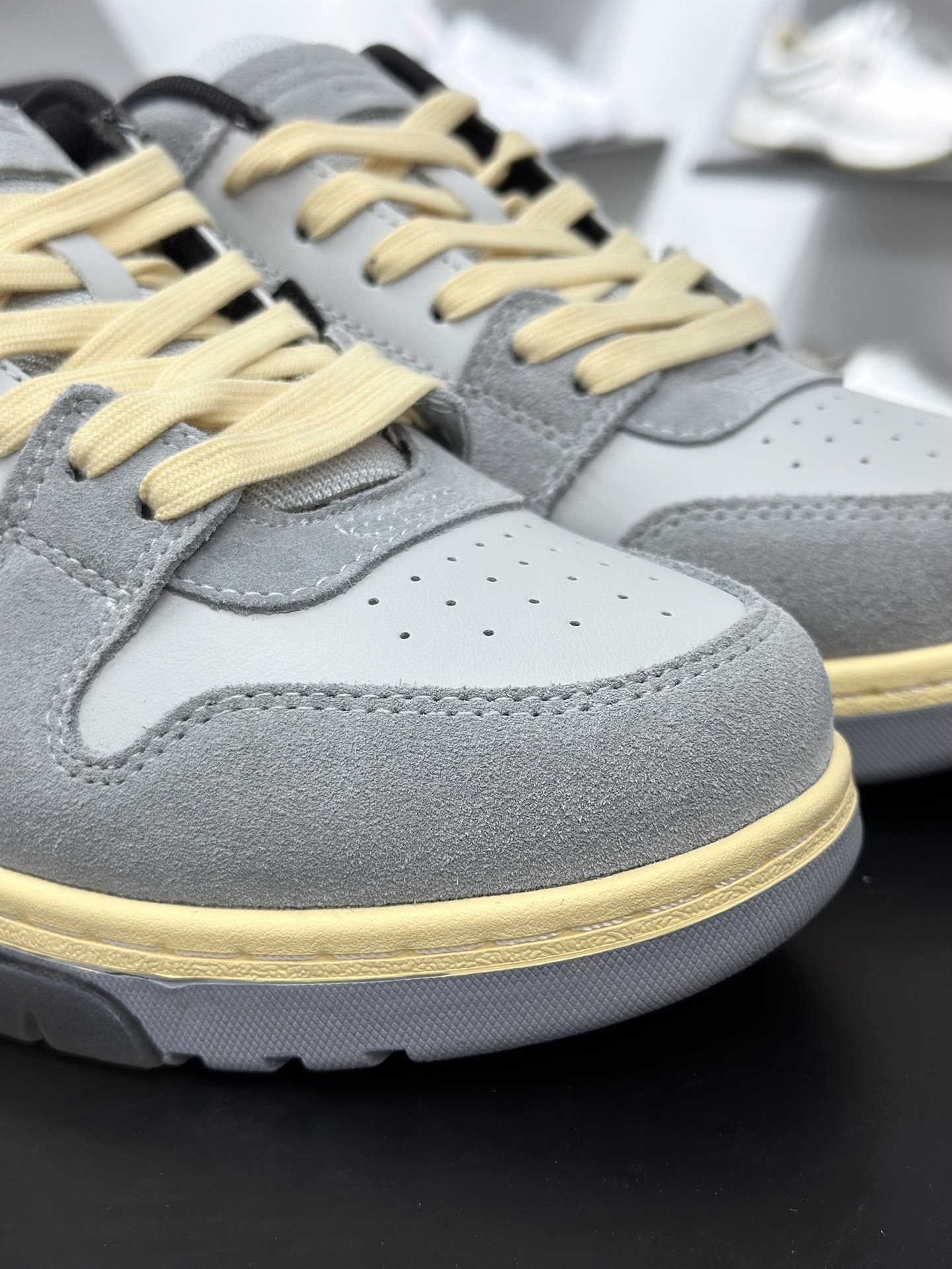 360 Off-White c/o Virgil Abloh Out Of Office Low-top Leather Sneakers”OOO”系列低帮复古百搭休闲运动板鞋 OMIA189S24LEA011-Chinese UA Cheap High Quatity Brand Clothes Bags handbags Sneakers wholesale wholesaler seller from China Factory suppliers Fashion Clothing Shoes best Quality Beautiful Price 360 Off-White c/o Virgil Abloh Out Of Office Low-top Leather Sneakers”OOO”系列低帮复古百搭休闲运动板鞋 OMIA189S24LEA011