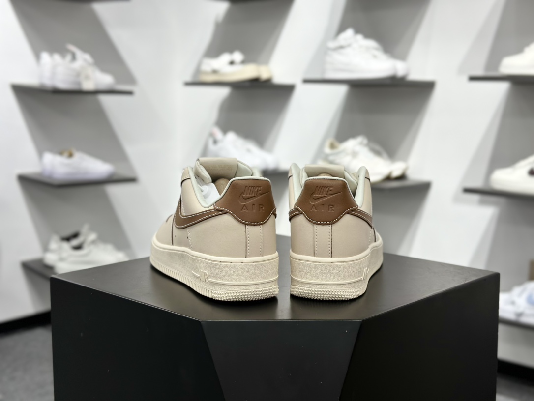 200 Air Force 1 '07 Low 浅米色 IB8865-221