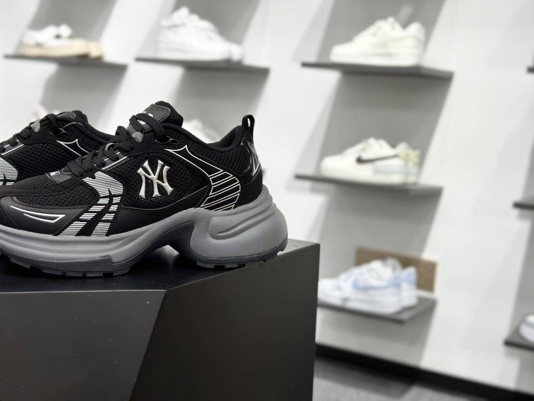 200 NY美国榄球洋基队 x MLB Chunky Runner Basic 厚底老爹厚底休闲运动慢跑鞋 3ASHW045N