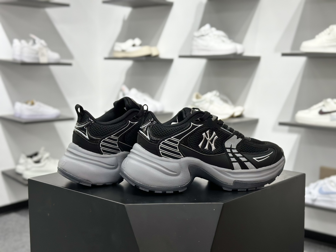 200 NY美国榄球洋基队 x MLB Chunky Runner Basic 厚底老爹厚底休闲运动慢跑鞋 3ASHW045N
