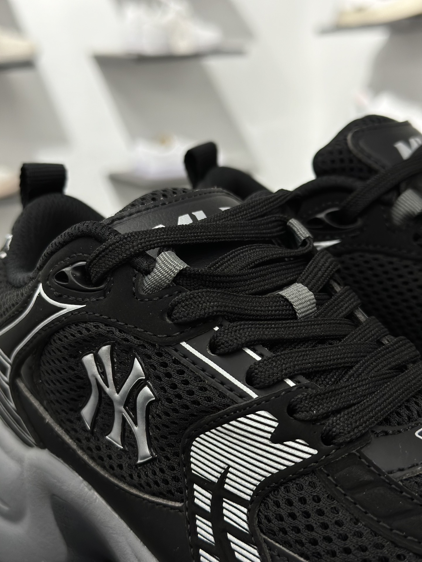 200 NY美国榄球洋基队 x MLB Chunky Runner Basic 厚底老爹厚底休闲运动慢跑鞋 3ASHW045N