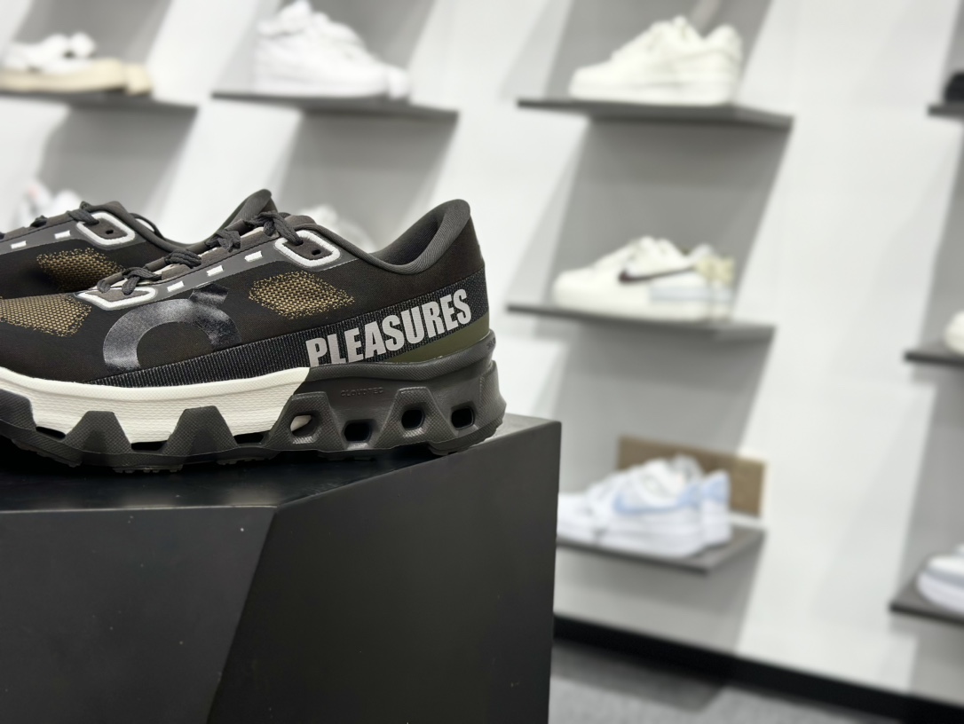 200 On昂跑 CloudMonster Hyper PLS TL 户外街头机能风跑步鞋 3MF1051-Chinese UA Cheap High Quatity Brand Clothes Bags handbags Sneakers wholesale wholesaler seller from China Factory suppliers Fashion Clothing Shoes best Quality Beautiful Price 200 On昂跑 CloudMonster Hyper PLS TL 户外街头机能风跑步鞋 3MF1051