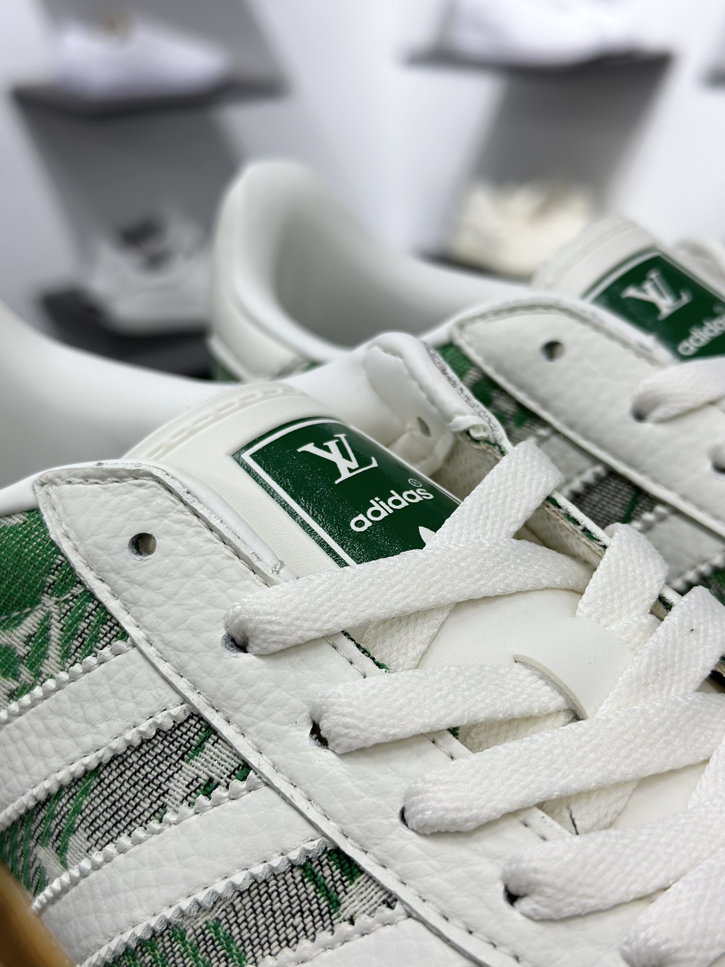 220 Louis Vuitton x adidas 绿灰牛仔 SC9207-733