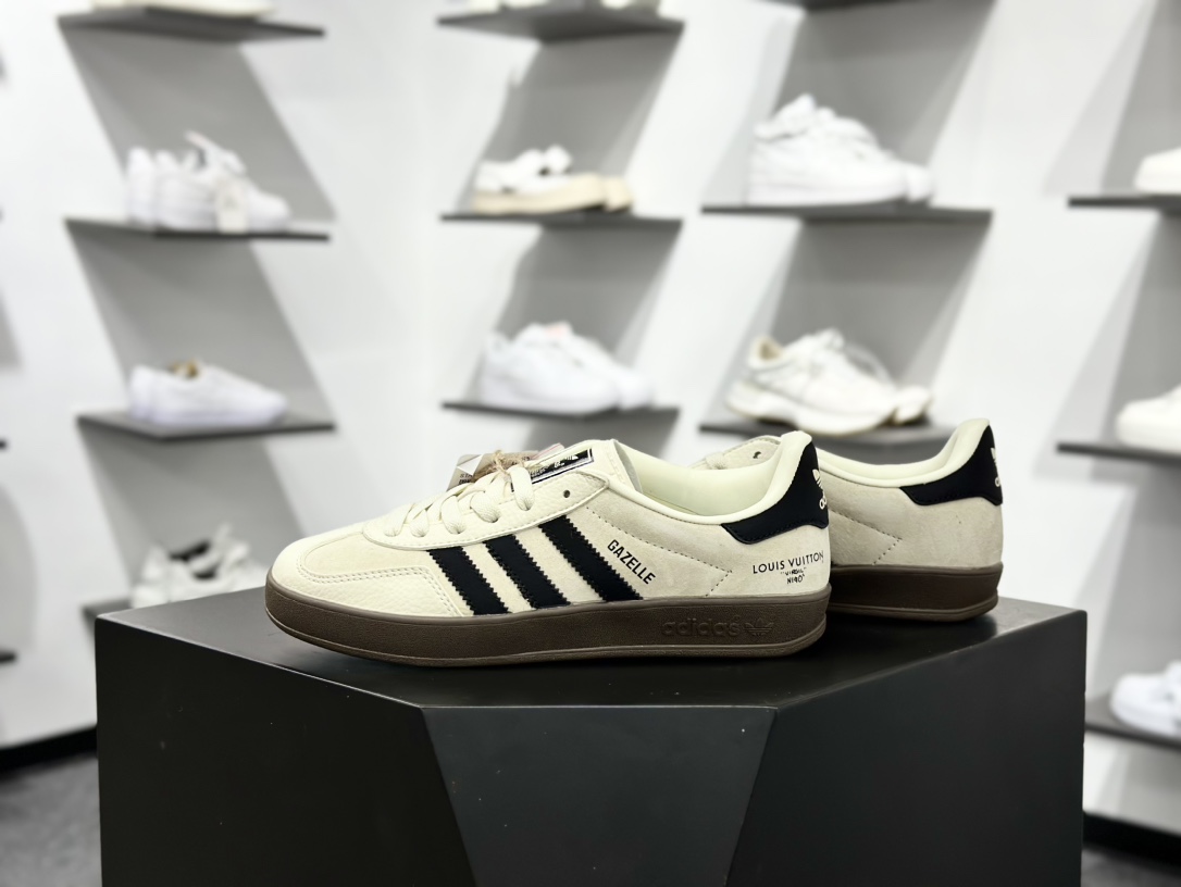 220 Louis Vuitton x adidas 卡布奇诺 SC9207-724