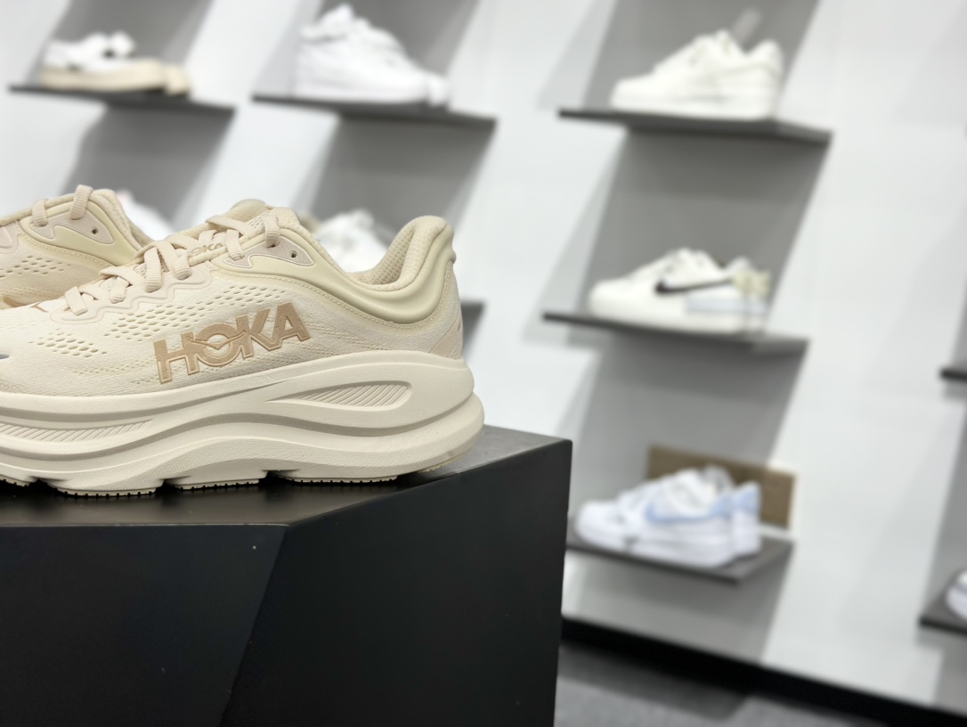 200 HOKA ONE ONE Bondi 9 舒适防滑耐磨低帮休闲跑步鞋 1162011/OLTM-Chinese UA Cheap High Quatity Brand Clothes Bags handbags Sneakers wholesale wholesaler seller from China Factory suppliers Fashion Clothing Shoes best Quality Beautiful Price 200 HOKA ONE ONE Bondi 9 舒适防滑耐磨低帮休闲跑步鞋 1162011/OLTM