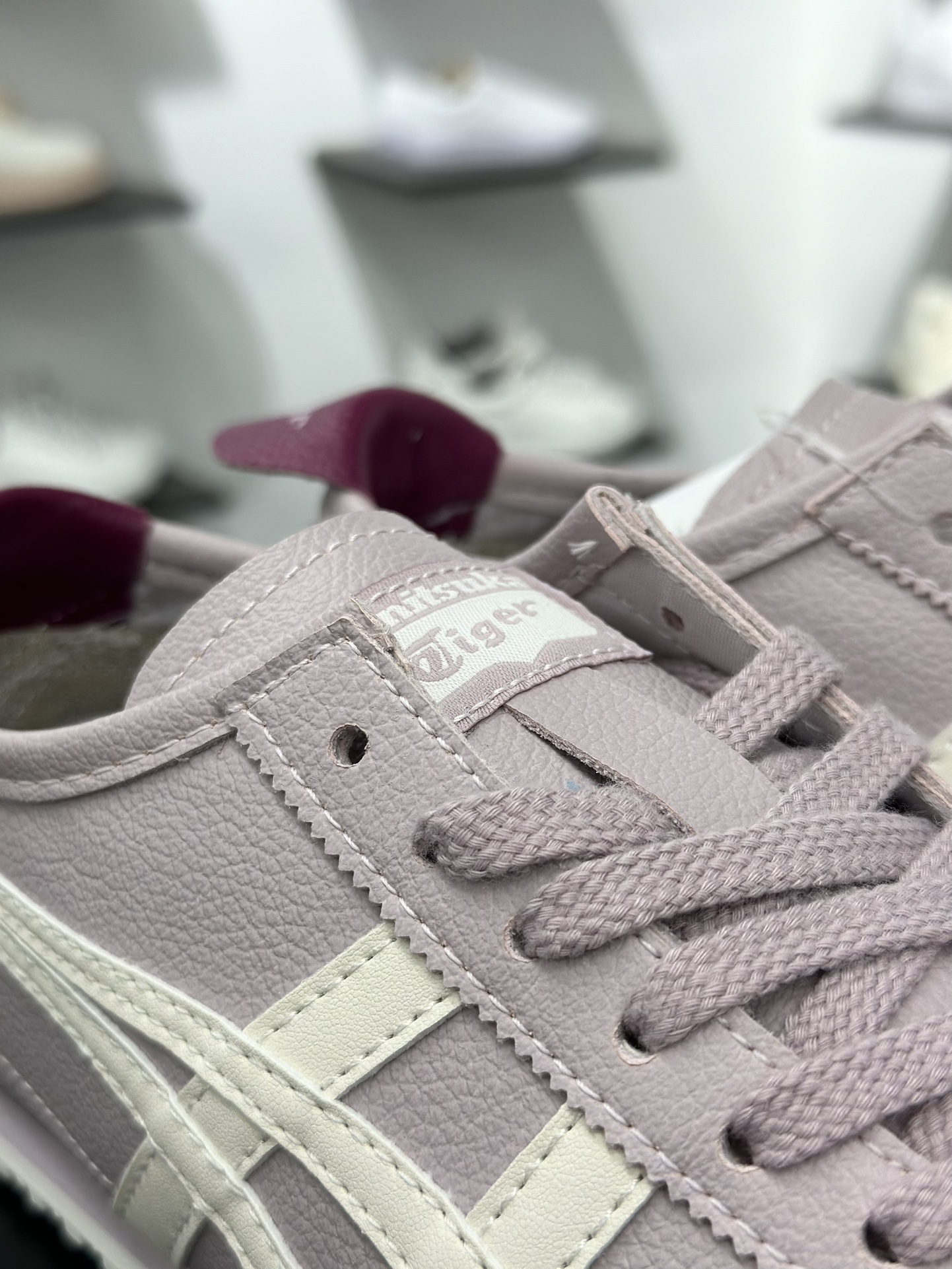 140 Asics鬼冢虎 MEXICO 66 做工精赞 1183B771-703-Chinese UA Cheap High Quatity Brand Clothes Bags handbags Sneakers wholesale wholesaler seller from China Factory suppliers Fashion Clothing Shoes best Quality Beautiful Price 140 Asics鬼冢虎 MEXICO 66 做工精赞 1183B771-703