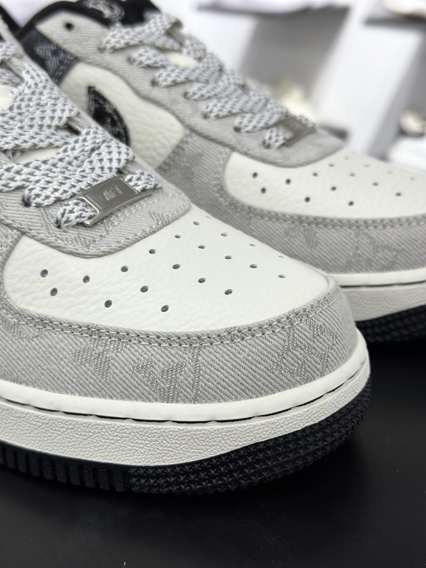 260 LV x Air Force 1 Low 白黑灰牛仔 SC0601-550-Chinese UA Cheap High Quatity Brand Clothes Bags handbags Sneakers wholesale wholesaler seller from China Factory suppliers Fashion Clothing Shoes best Quality Beautiful Price 260 LV x Air Force 1 Low 白黑灰牛仔 SC0601-550