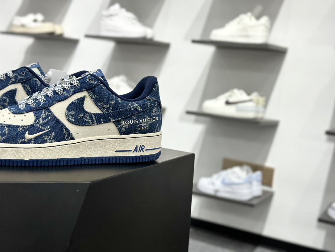 260 Nike Air Force 1 Low LV联名 ZD1988-001