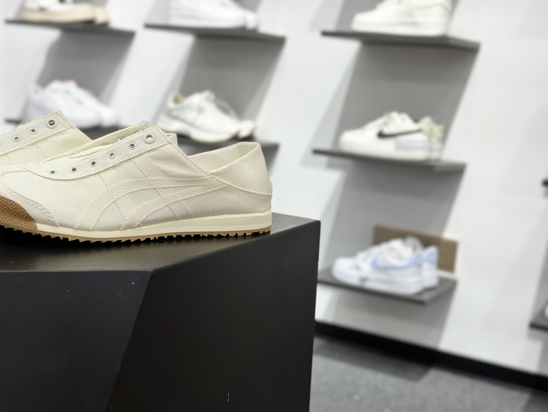 160 亚瑟士OnitsukaTiger/鬼冢虎 Mexico 66 SD PARATY 经典低帮休闲板鞋 1183C432-750-Chinese UA Cheap High Quatity Brand Clothes Bags handbags Sneakers wholesale wholesaler seller from China Factory suppliers Fashion Clothing Shoes best Quality Beautiful Price 160 亚瑟士OnitsukaTiger/鬼冢虎 Mexico 66 SD PARATY 经典低帮休闲板鞋 1183C432-750