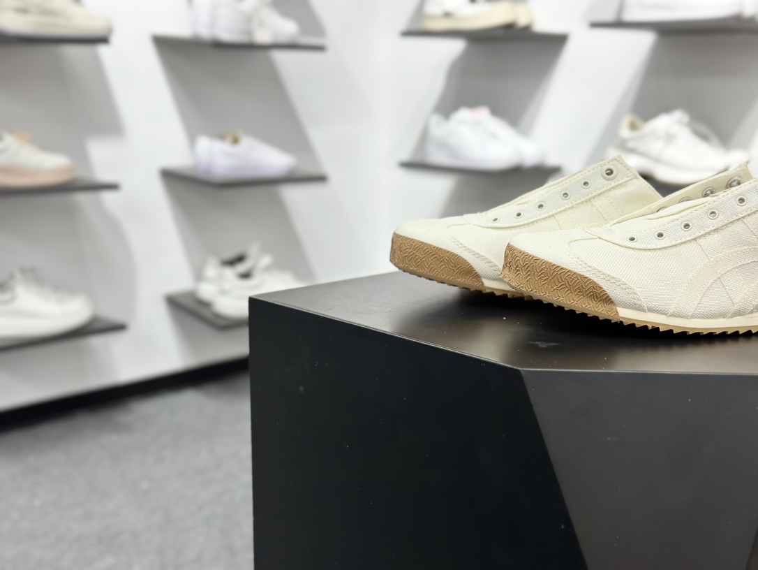 160 亚瑟士OnitsukaTiger/鬼冢虎 Mexico 66 SD PARATY 经典低帮休闲板鞋 1183C432-750-Chinese UA Cheap High Quatity Brand Clothes Bags handbags Sneakers wholesale wholesaler seller from China Factory suppliers Fashion Clothing Shoes best Quality Beautiful Price 160 亚瑟士OnitsukaTiger/鬼冢虎 Mexico 66 SD PARATY 经典低帮休闲板鞋 1183C432-750