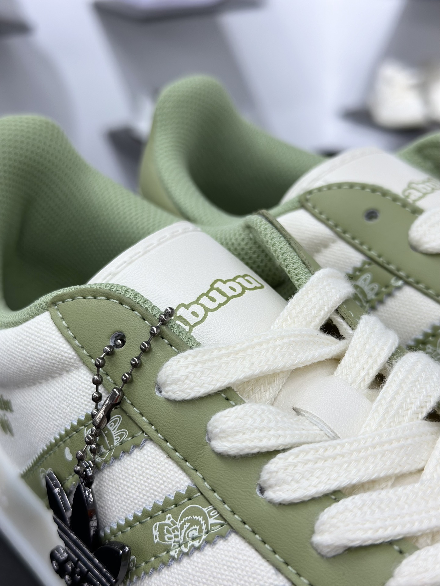 260 adidas originals Samba OG 灰白拉布布桑巴舞系列复古经典轻便板鞋 DM1234-019-Chinese UA Cheap High Quatity Brand Clothes Bags handbags Sneakers wholesale wholesaler seller from China Factory suppliers Fashion Clothing Shoes best Quality Beautiful Price 260 adidas originals Samba OG 灰白拉布布桑巴舞系列复古经典轻便板鞋 DM1234-019