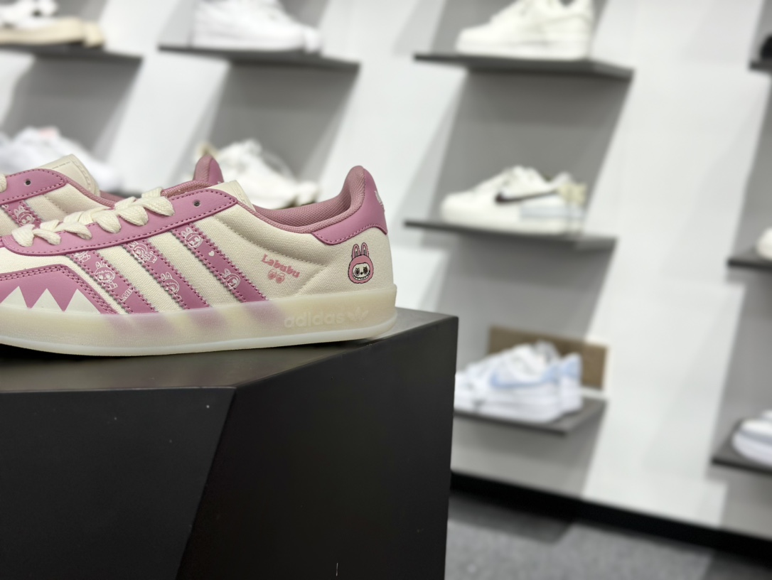 260 adidas originals Samba OG 灰白拉布布桑巴舞系列复古经典轻便板鞋 DM1234-017-Chinese UA Cheap High Quatity Brand Clothes Bags handbags Sneakers wholesale wholesaler seller from China Factory suppliers Fashion Clothing Shoes best Quality Beautiful Price 260 adidas originals Samba OG 灰白拉布布桑巴舞系列复古经典轻便板鞋 DM1234-017