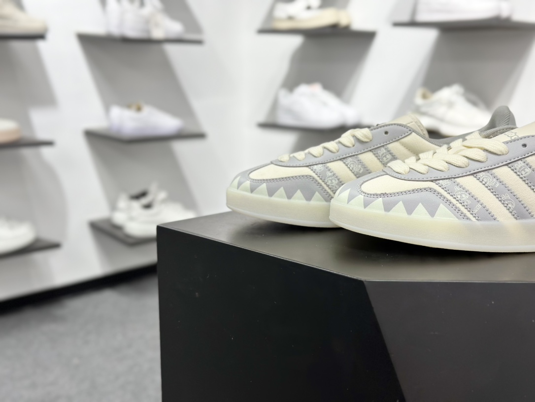 260 adidas originals Samba OG 灰白拉布布桑巴舞系列复古经典轻便板鞋 DM1234-015-Chinese UA Cheap High Quatity Brand Clothes Bags handbags Sneakers wholesale wholesaler seller from China Factory suppliers Fashion Clothing Shoes best Quality Beautiful Price 260 adidas originals Samba OG 灰白拉布布桑巴舞系列复古经典轻便板鞋 DM1234-015