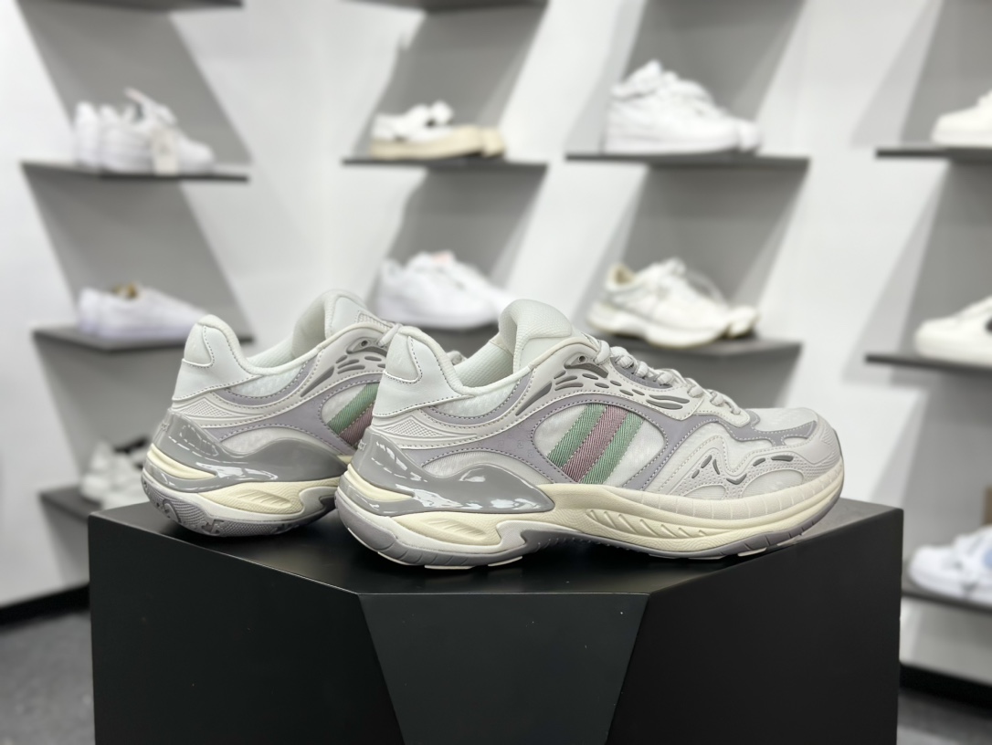 GUCCI 2.0 古驰 圆头抽绳 高奢百搭休闲男女士运动鞋 明星同款缓震慢跑鞋 814040 FAD6Q 8745-莆田鞋,莆田鞋货源,高仿鞋,高仿鞋货源,安福档口,莆田高仿鞋,莆田鞋批发,高仿鞋批发,莆田高仿运动鞋,高仿运动鞋,莆田运动鞋 GUCCI 2.0 古驰 圆头抽绳 高奢百搭休闲男女士运动鞋 明星同款缓震慢跑鞋 814040 FAD6Q 8745