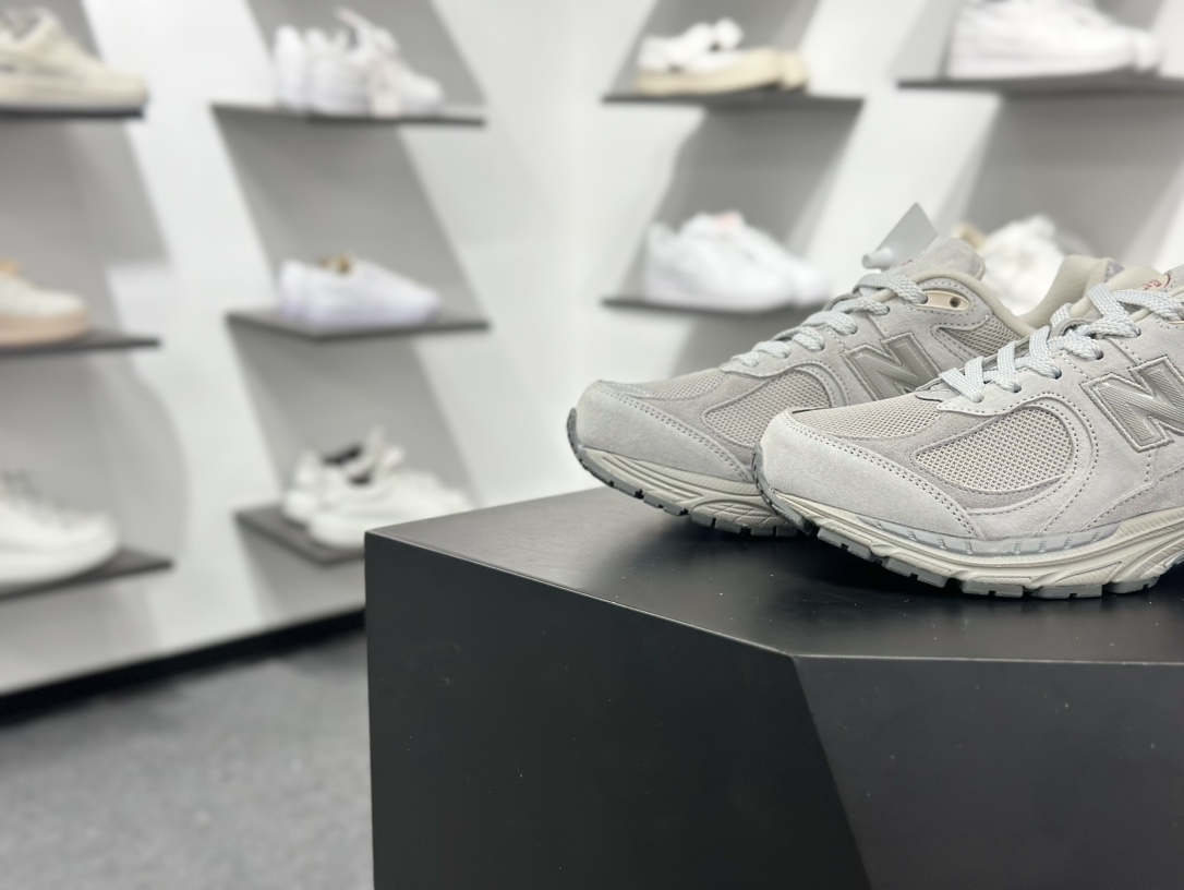 200 New Balance 2002 复古单品 管是搭配牛仔裤还工裤都是百搭 U2002REE-Chinese UA Cheap High Quatity Brand Clothes Bags handbags Sneakers wholesale wholesaler seller from China Factory suppliers Fashion Clothing Shoes best Quality Beautiful Price 200 New Balance 2002 复古单品 管是搭配牛仔裤还工裤都是百搭 U2002REE