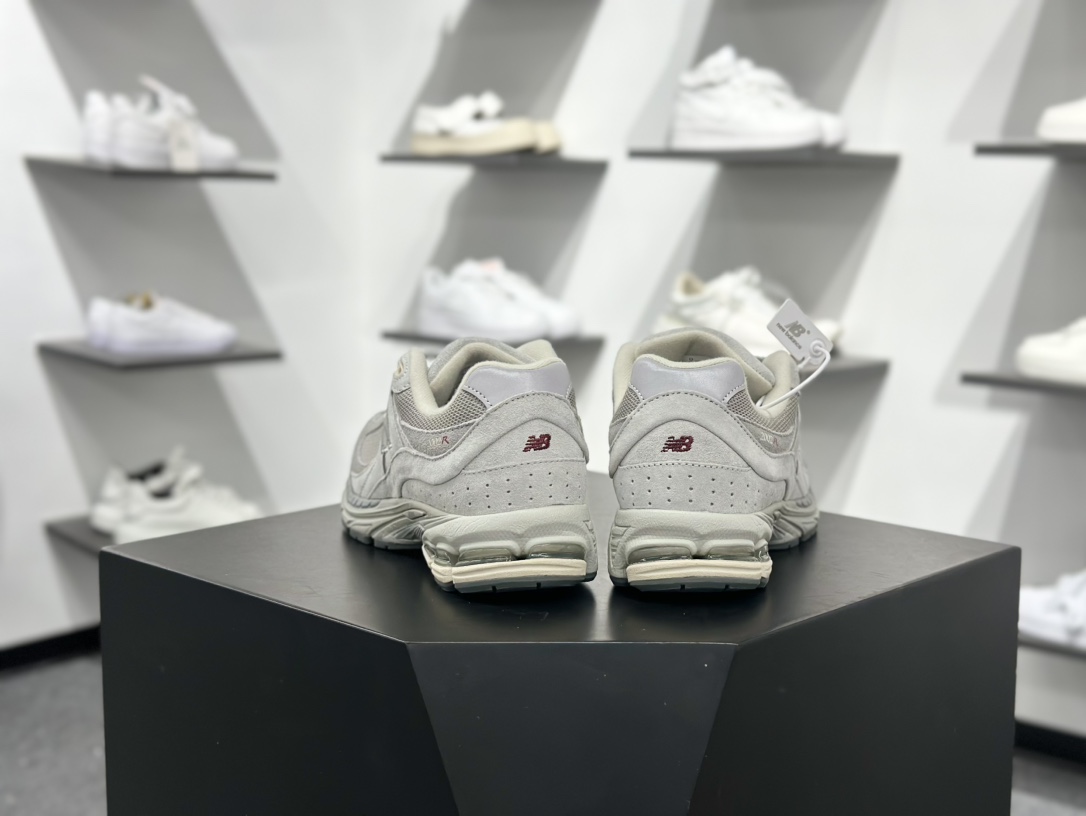 200 New Balance 2002 复古单品 管是搭配牛仔裤还工裤都是百搭 U2002REE-Chinese UA Cheap High Quatity Brand Clothes Bags handbags Sneakers wholesale wholesaler seller from China Factory suppliers Fashion Clothing Shoes best Quality Beautiful Price 200 New Balance 2002 复古单品 管是搭配牛仔裤还工裤都是百搭 U2002REE