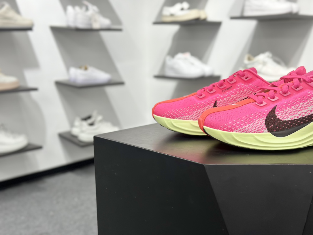 200 Nike REACTX PEGASUS Plus 飞马跑步鞋 HV3022-600