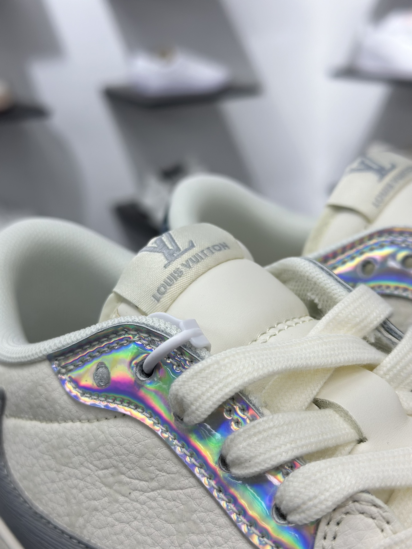 280 Fragment x Travis Scott x LV Air Jordan 1 Low 三方联名倒钩 全新的三方联名低帮倒钩 XS7089-615-Chinese UA Cheap High Quatity Brand Clothes Bags handbags Sneakers wholesale wholesaler seller from China Factory suppliers Fashion Clothing Shoes best Quality Beautiful Price 280 Fragment x Travis Scott x LV Air Jordan 1 Low 三方联名倒钩 全新的三方联名低帮倒钩 XS7089-615