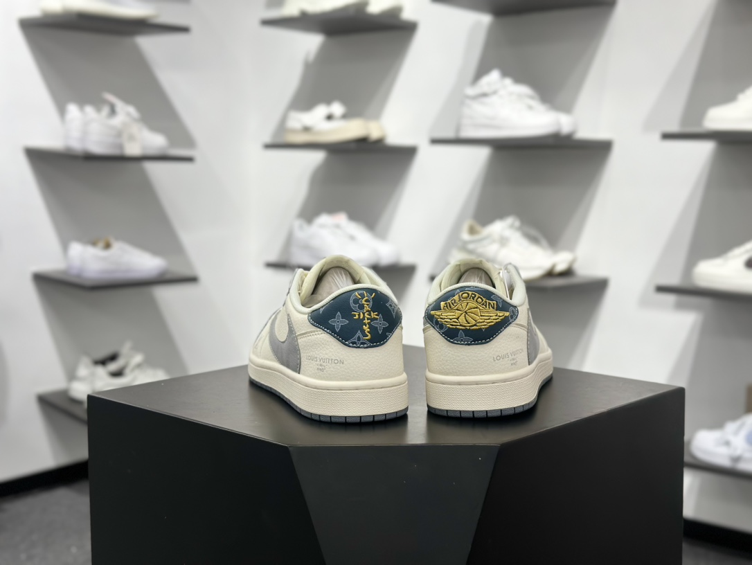 280 Fragment x Travis Scott x LV Air Jordan 1 Low 三方联名倒钩 全新的三方联名低帮倒钩 XS7089-615-Chinese UA Cheap High Quatity Brand Clothes Bags handbags Sneakers wholesale wholesaler seller from China Factory suppliers Fashion Clothing Shoes best Quality Beautiful Price 280 Fragment x Travis Scott x LV Air Jordan 1 Low 三方联名倒钩 全新的三方联名低帮倒钩 XS7089-615