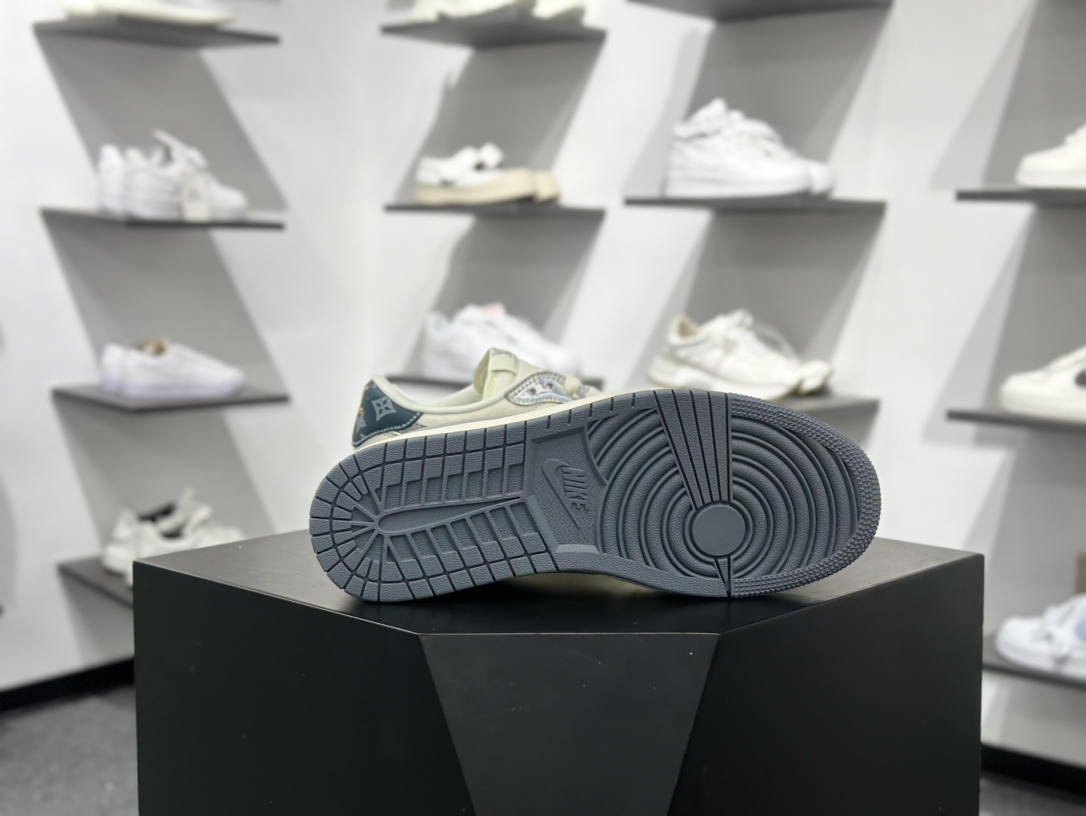 280 Fragment x Travis Scott x LV Air Jordan 1 Low 三方联名倒钩 全新的三方联名低帮倒钩 XS7089-615-Chinese UA Cheap High Quatity Brand Clothes Bags handbags Sneakers wholesale wholesaler seller from China Factory suppliers Fashion Clothing Shoes best Quality Beautiful Price 280 Fragment x Travis Scott x LV Air Jordan 1 Low 三方联名倒钩 全新的三方联名低帮倒钩 XS7089-615