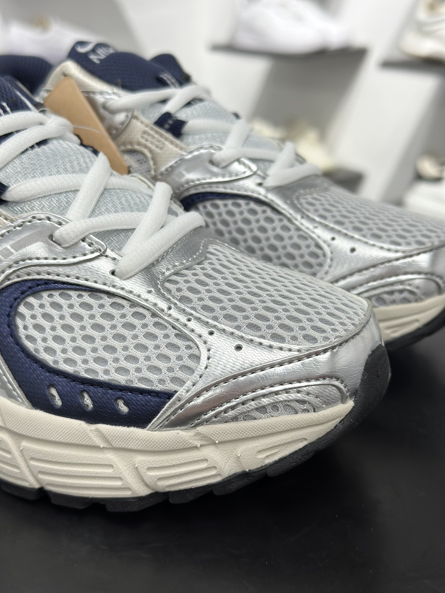 160 NK V5 RNR 舒适百搭防滑耐磨低帮跑步鞋 舒适有型适合日常穿着 HJ5228-539